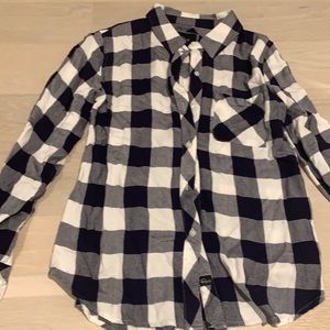 Long sleeve flannel top